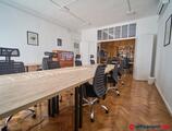 Offices to let in Complex Hub