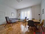 Offices to let in Complex Hub