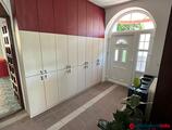 Offices to let in Green coworking center