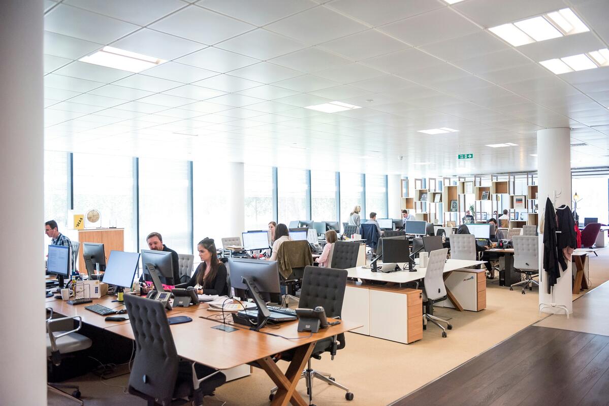 How “Microshifting” Is Changing the Rules of Office Work — Who Benefits from It and What the Advantages Are How “Microshifting” Is Changing the Rules of Office Work — Who Benefits from It and What the Advantages Are
