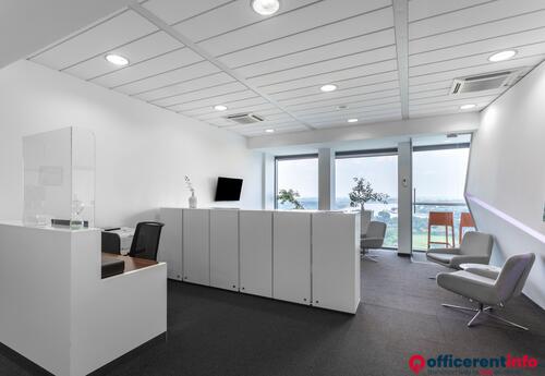Offices to let in All-inclusive access to coworking space in Regus UŠĆE Tower