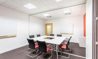 Private office space for 5 people in Regus New Town
