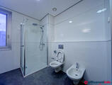 Offices to let in Office bulding B2