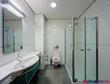 Offices to let in Office bulding B2